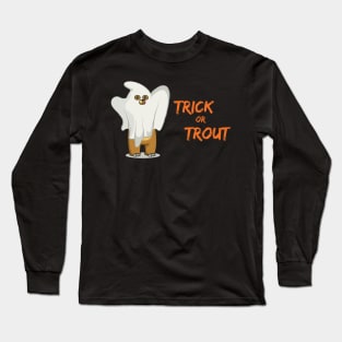 Halloween Scary Bear Trick or Treat Pun Long Sleeve T-Shirt